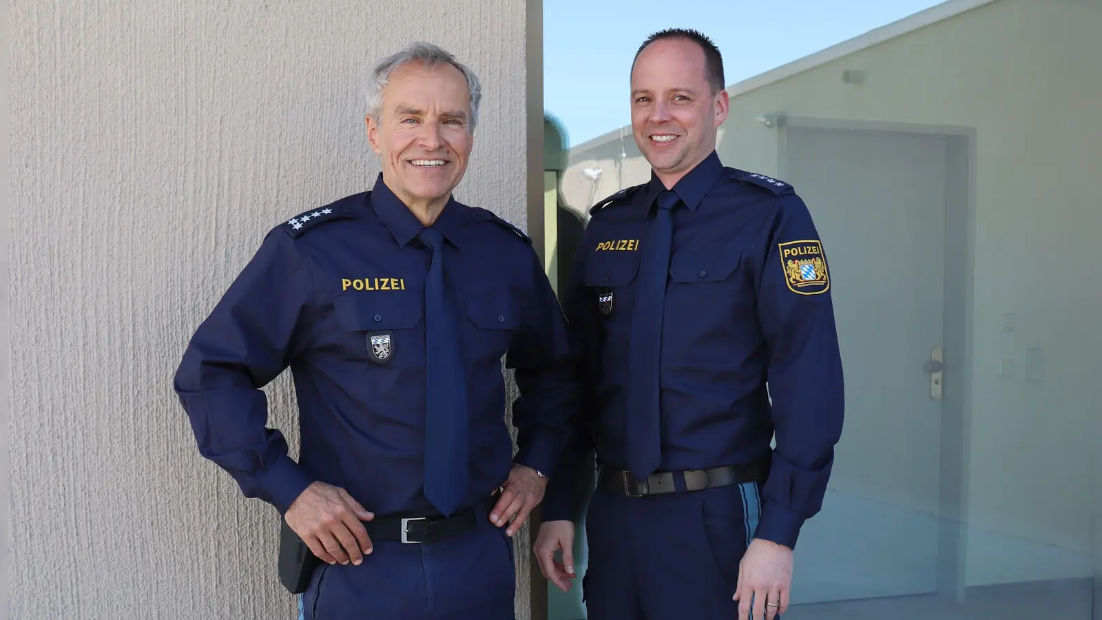 PI Leiter Andreas Ruch und sein Stellvertreter Andreas Rau stellen die Polizeistatistik vor. (Foto: PI Gauting)