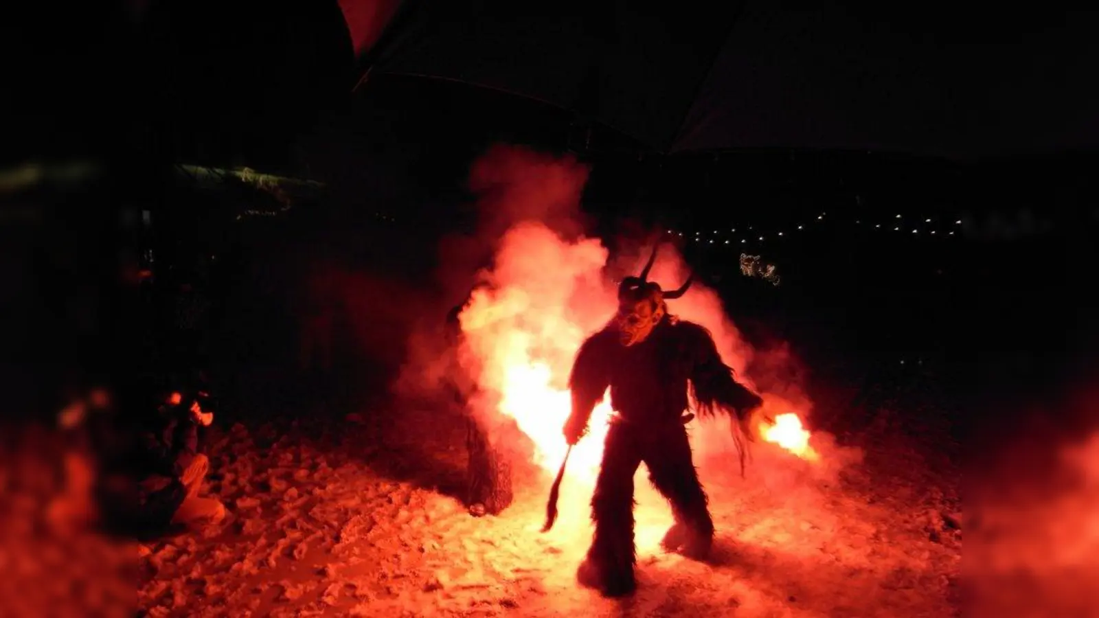 Die Perchten kommen in den Wald, um das Böse zu vertreiben. (Foto: Forsthaus Kasten)