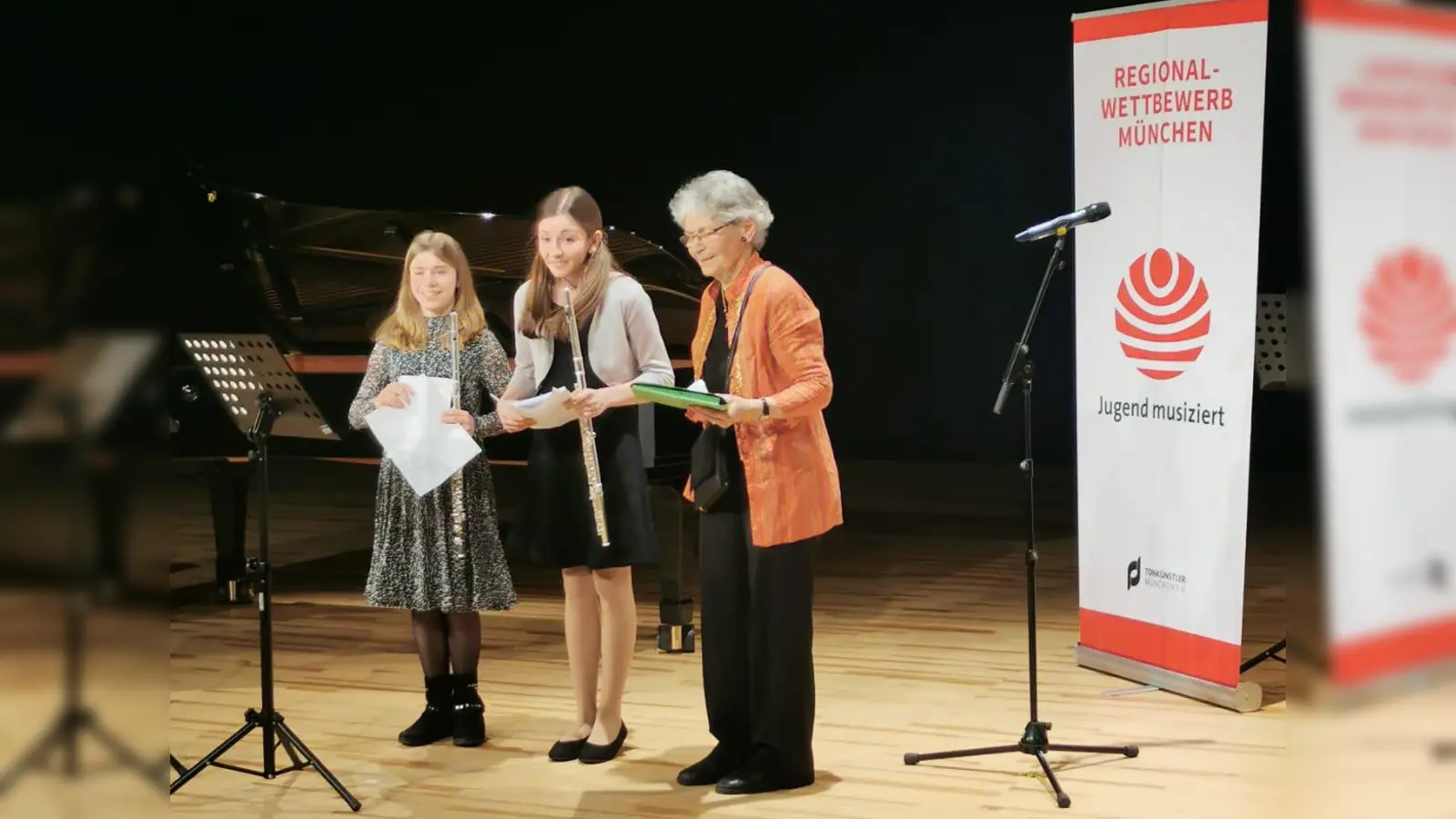 Die Querflötistinnen Victoria Strohm und Clara Wolf wurden mit dem Klaus-Obermayer-Preis ausgezeichnet. (Foto: pr)