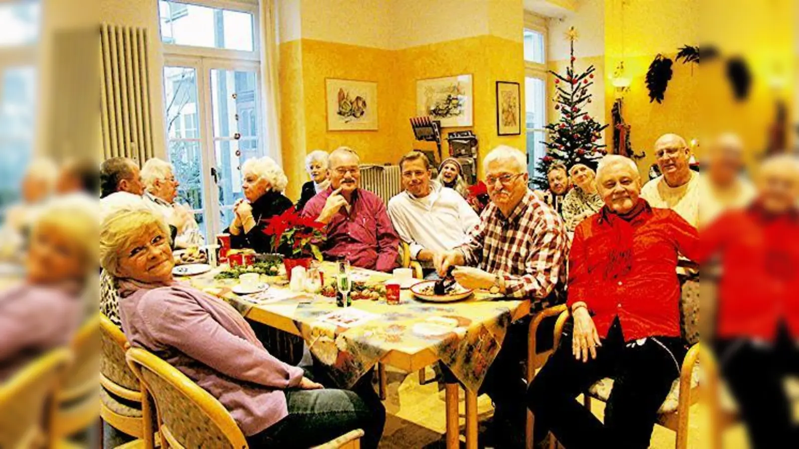 Wohlfühl-Atmosphäre und gelöste Stimmung gibt es im Sonntagscafé des ASZ Isarvorstadt ebenso wie Kaffee und Kuchen zu günstigen Preisen. 	 (Foto: Privat)