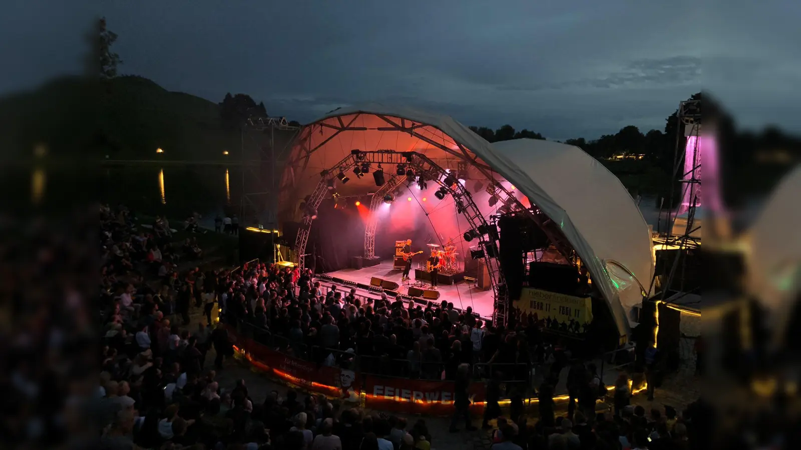 Für den rockigen Teil des Theatron-Musiksommers sorgt auch heuer wieder das Jugend- und Kulturzentrum Feierwerk. Man kann sich auf ein vielfältiges Programm vom 20. bis 25. August freuen. (Foto: © Feierwerk)