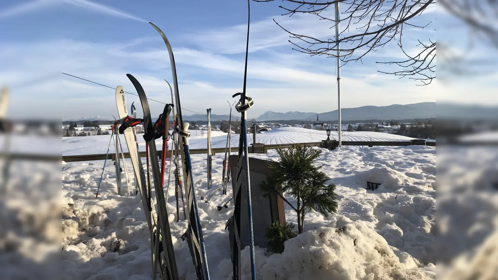 Natürlich wird beim Winterausflug mit dem AKKU auch auf entsprechende Pausen geachtet! Dem Skispßa steht somit nichts mehr im Weg. (Foto: Heike Woschee)