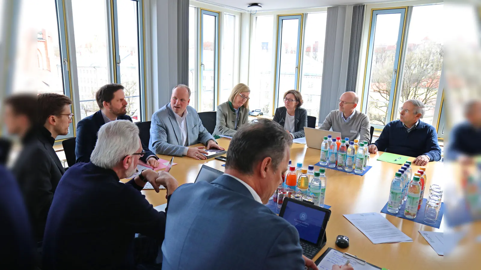 Münchens Landrat Christoph Göbel (CSU) hat einen kompetenten Krisenstab zur Bewältigung der Corona-Krise im Landkreis einberufen.  (Foto: LRA München)