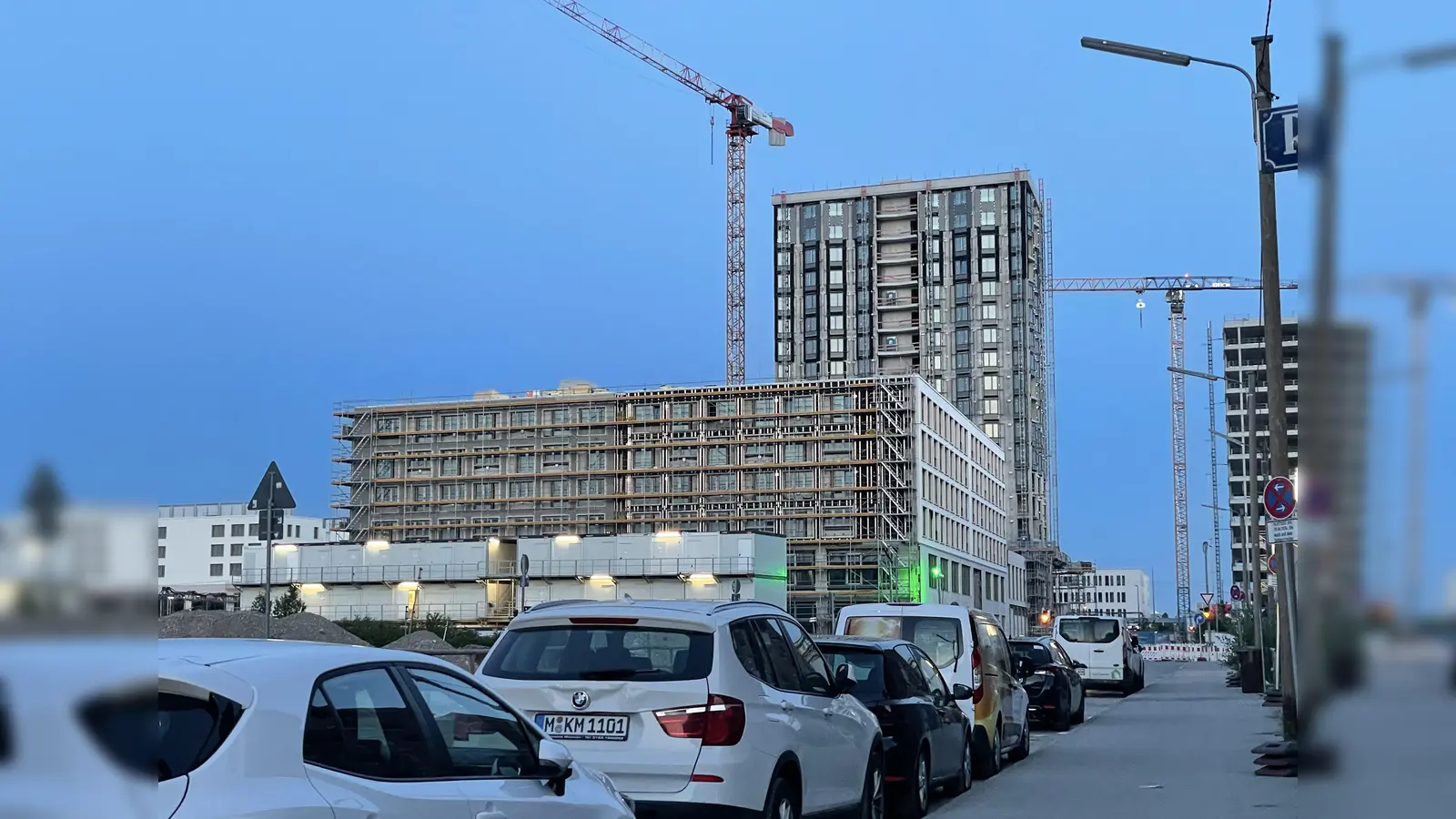 Zu viel Verkehr, zu wenig Parkplätze kritisierten die Bürger bei der Bürgerversammlung (Foto: pst)