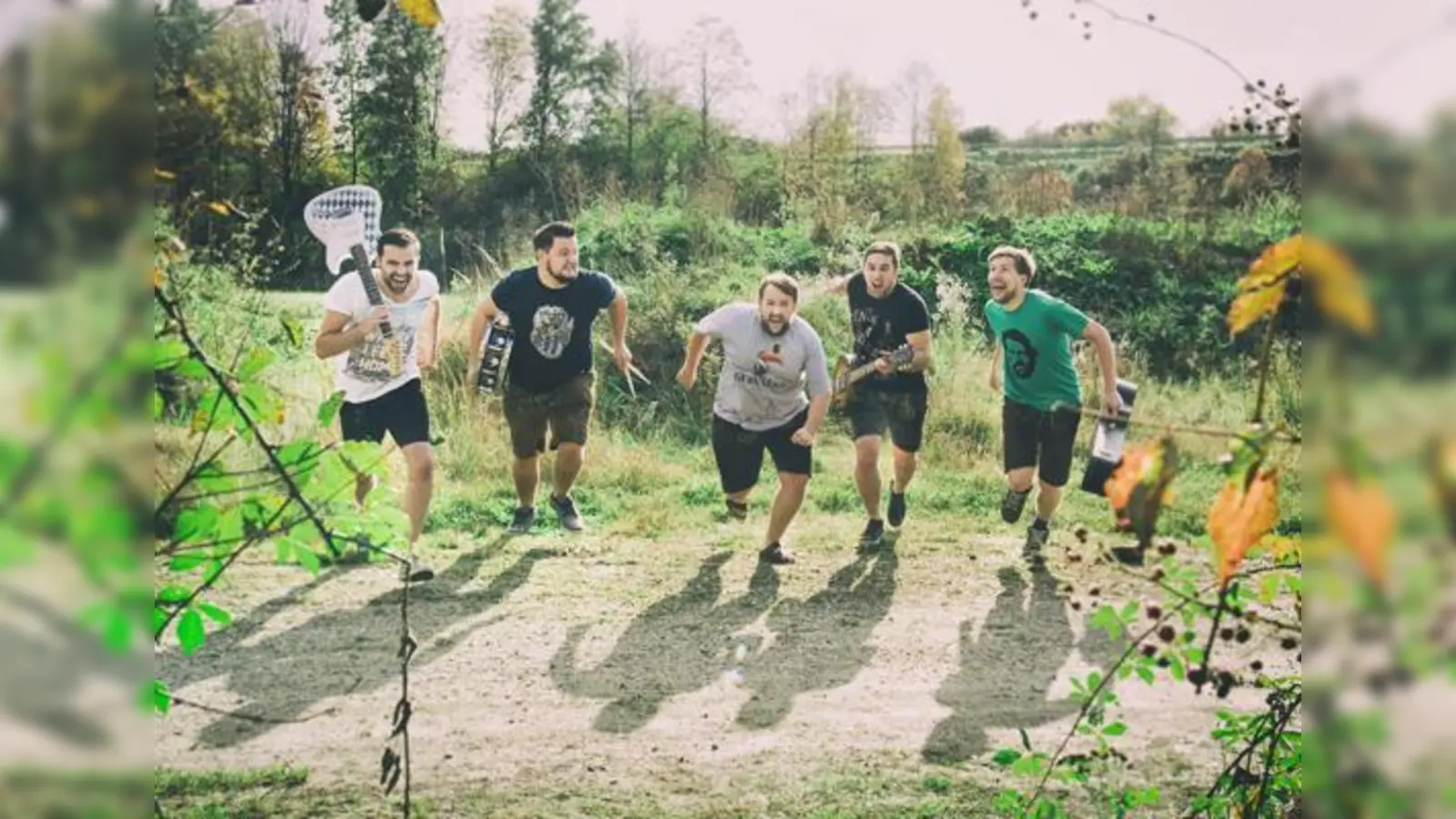 Mundart-Rock aus Niederbayern  viel mehr Crossover geht fast nicht. Stereowatschn treten am 24. Juli beim Sinnflut Festival auf.	 (Foto: Band)