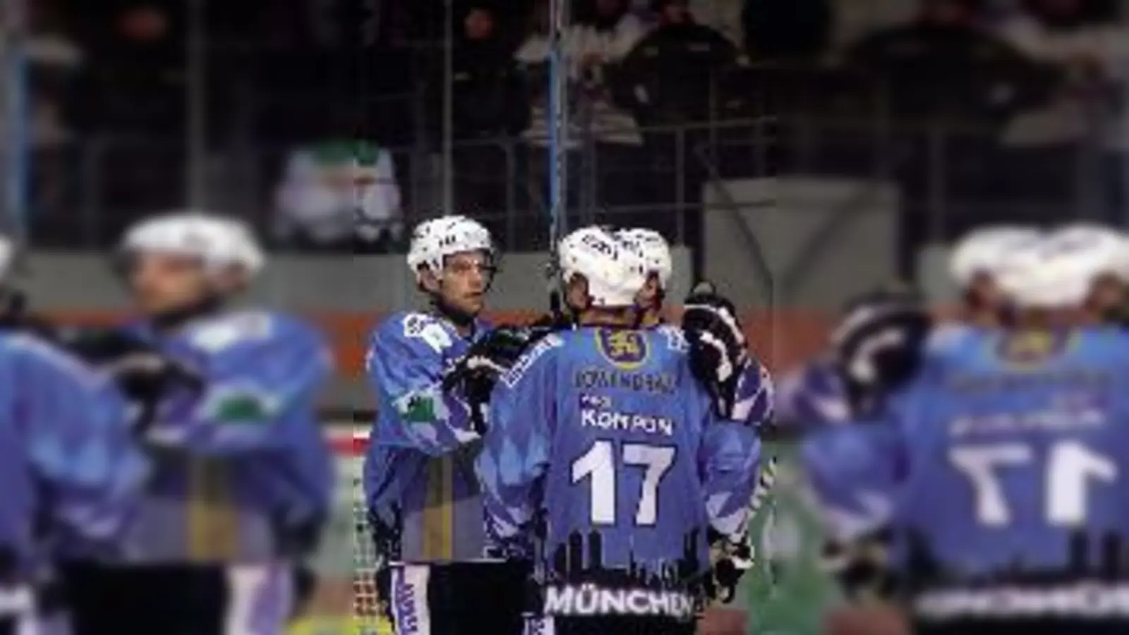 Unglücklich über ihre Niederlage: Am Dienstag hat sich der EHC nicht gerade mit Ruhm bekleckert.  (Foto: hh-muc)