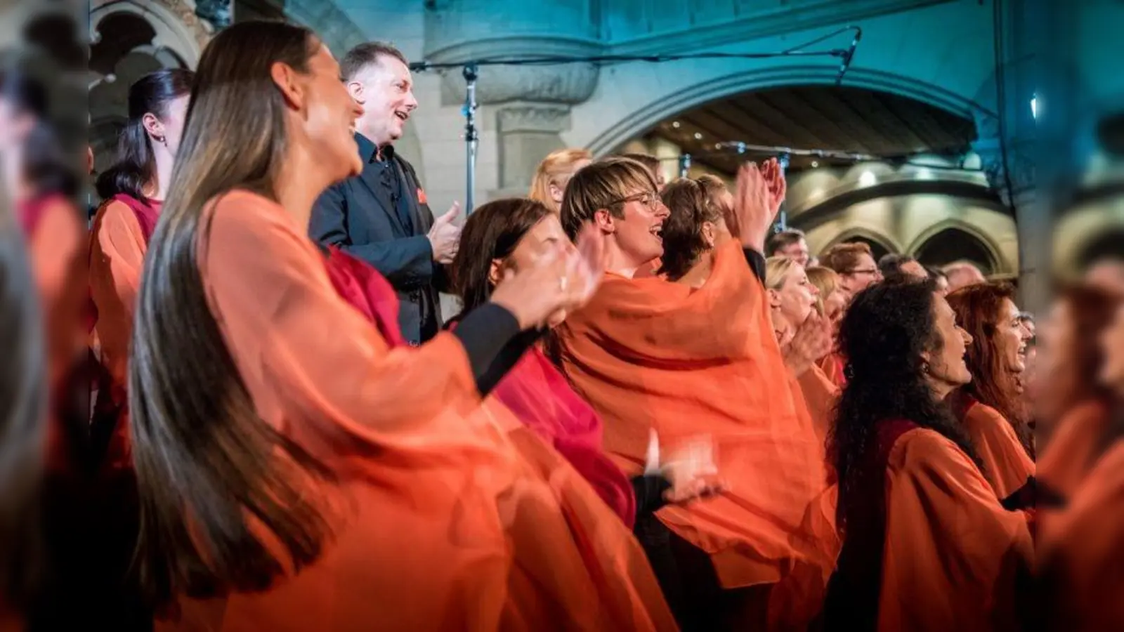 Zwei Wochen dauert die Reise des Gospelchors St. Lukas in Ruanda. Mit im Gepäck: ein Repertoire, das spontan und überall gesungen werden kann. (Foto: Rolf Demmel)
