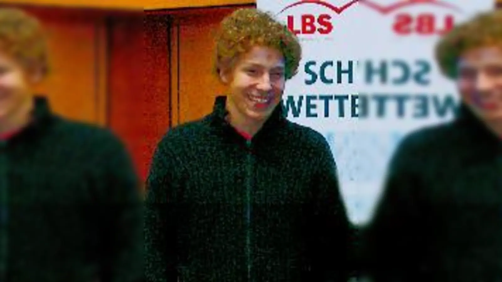 Christian Gnasmüller, Philipp Schumacher und Sebastian Schmidt (v.l.): der zweite Platz in der Sparte Video brachte 500 Euro.	 (Foto: LBS)