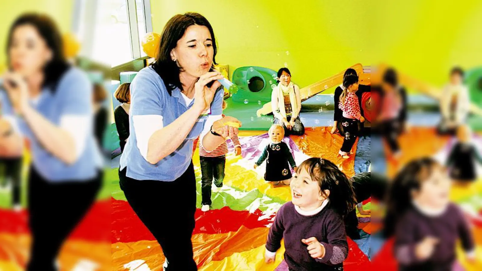 Seifenblasen machen allen Spaß. Die Kinder hatten  bei der Gymboree-Eröffnung viel Spaß. (Foto: gh)