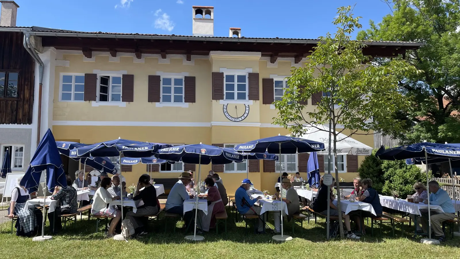 Was kann es noch Schöneres geben als erst seinen Wissensdurst und dann seinen Hunger im Heimatmuseum in Arget zu stillen?! (Foto: hw)
