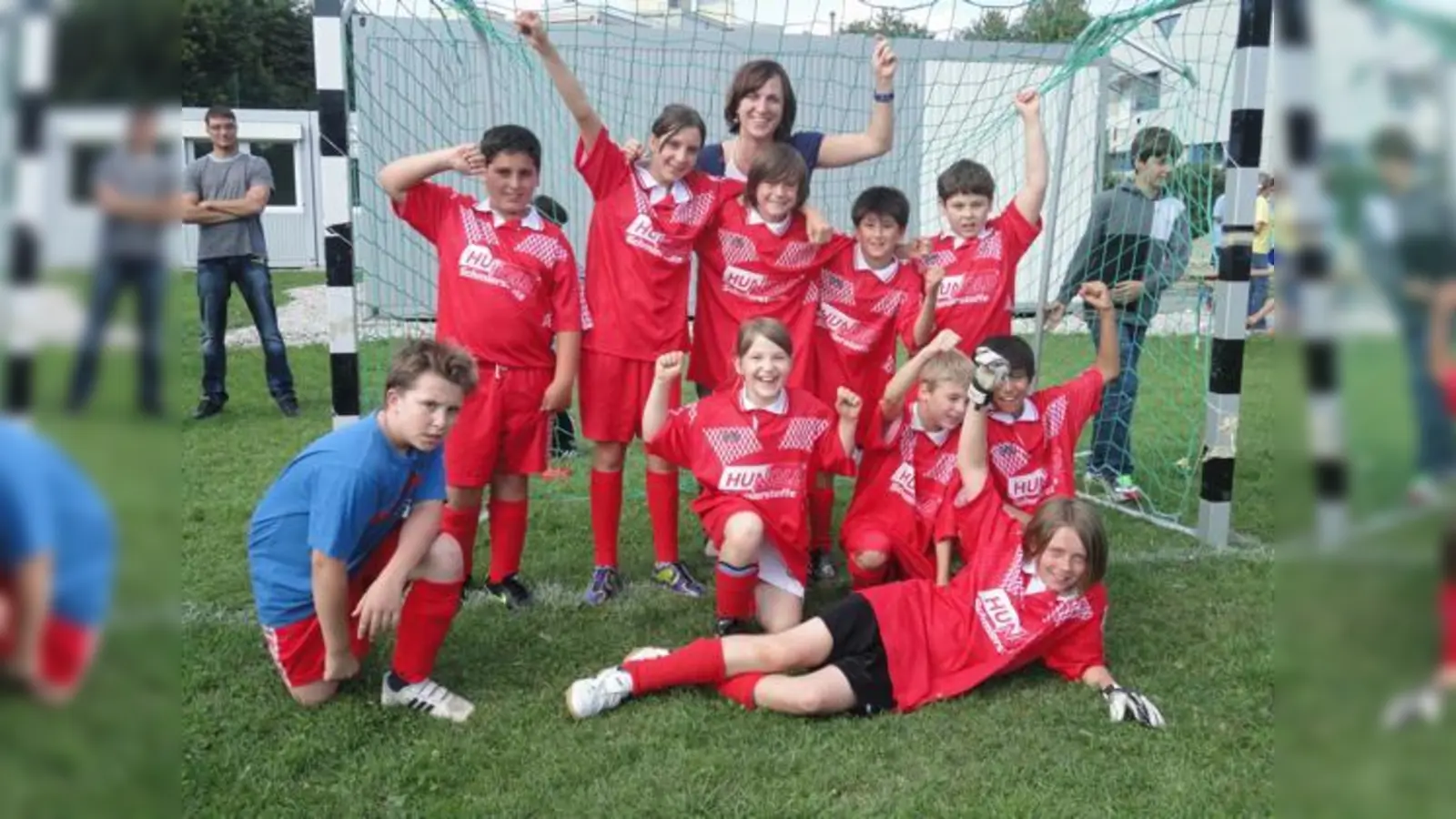 Diesmal gewann die Grundschule Hochbrück den begehrten Turnier-Pokal.	 (Foto: VA)