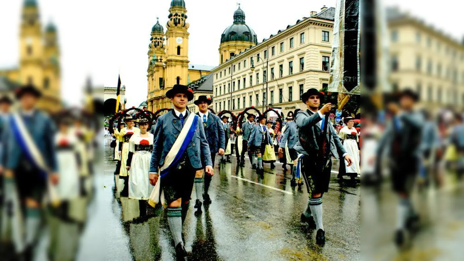 Der Heimat- und Gebirgstrachtenverein »D Lustinga Isartaler« auf dem Wiesn-Umzug.	 (Foto: Karl Hirt)