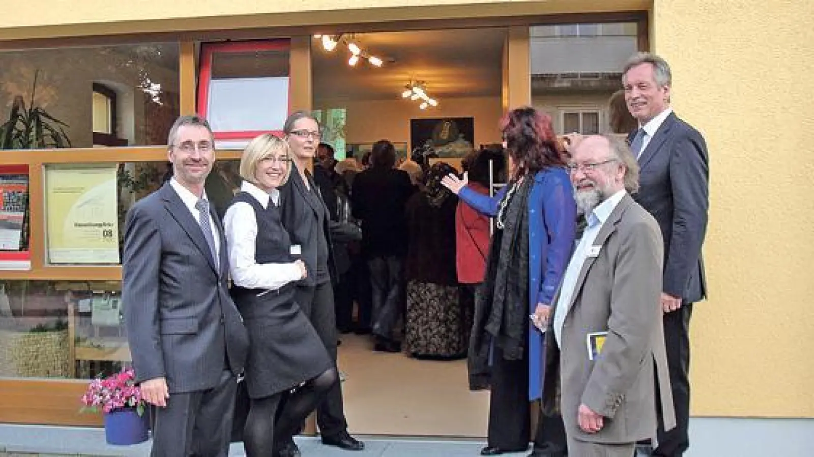 V. l.: H. Elter, Geschäftsführer der G+H Isolierung, N. Vogt, Geschäftsführerin der Vinci-Stiftung, S. Loibl-Gänsbacher, Vorstand des ETC, U. Weber, MGH-Leiterin, H. Kraus, Geschäftsführer der GWG und ETC-Vorstand W. Frauenknecht. 	 (Foto: VA)