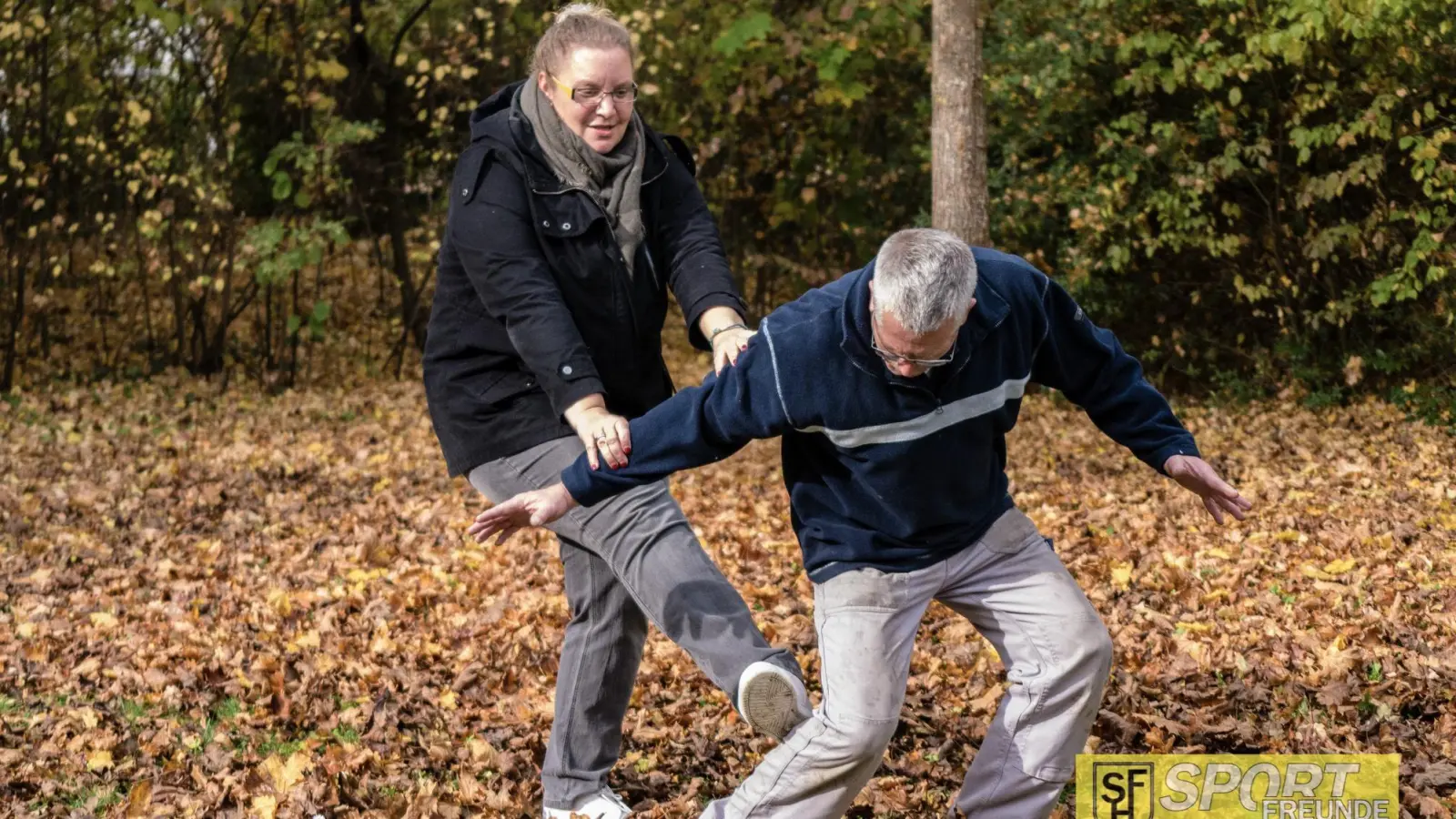 Wie man sich in einer Bedrohunssituation richtig verhält, erfährt man beim Ju-Jutsukurs.  (Foto: Sportfreunde Harteck)