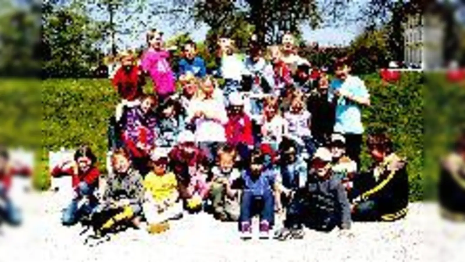 Zurück in die Vergangenheit »beamte« sich die Neufahrner Mittagsbetreuung in Schleißheim.	 (Foto: VA)