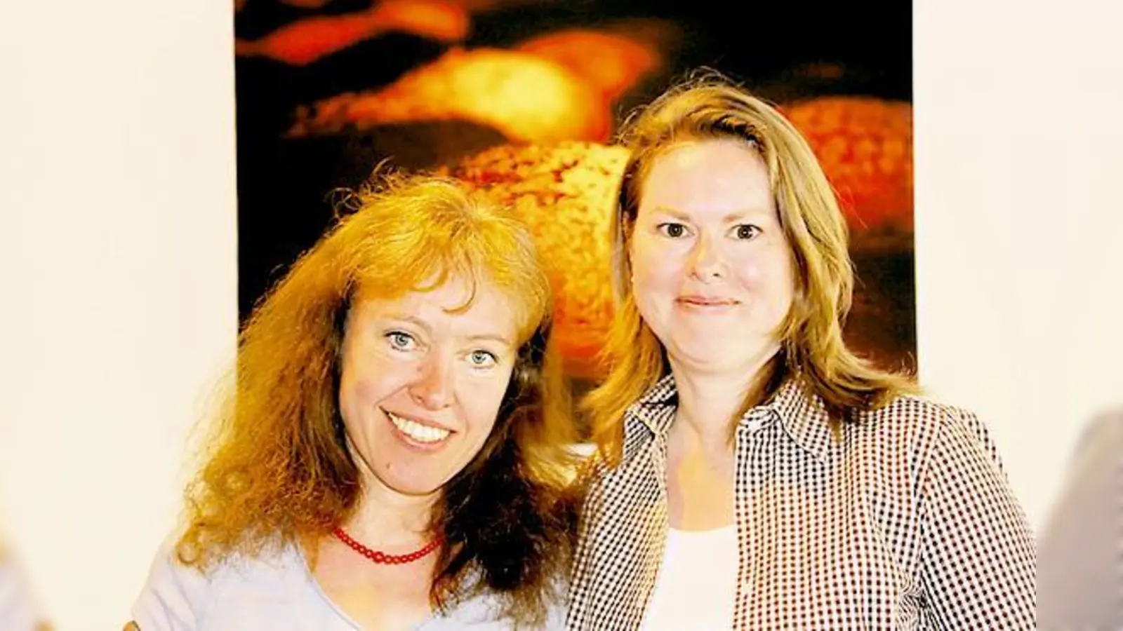 Helga Schmetzer und Bärbel Schlatter hoffen auf viele Teilnehmer beim Kochkurs.  (Foto: hol)