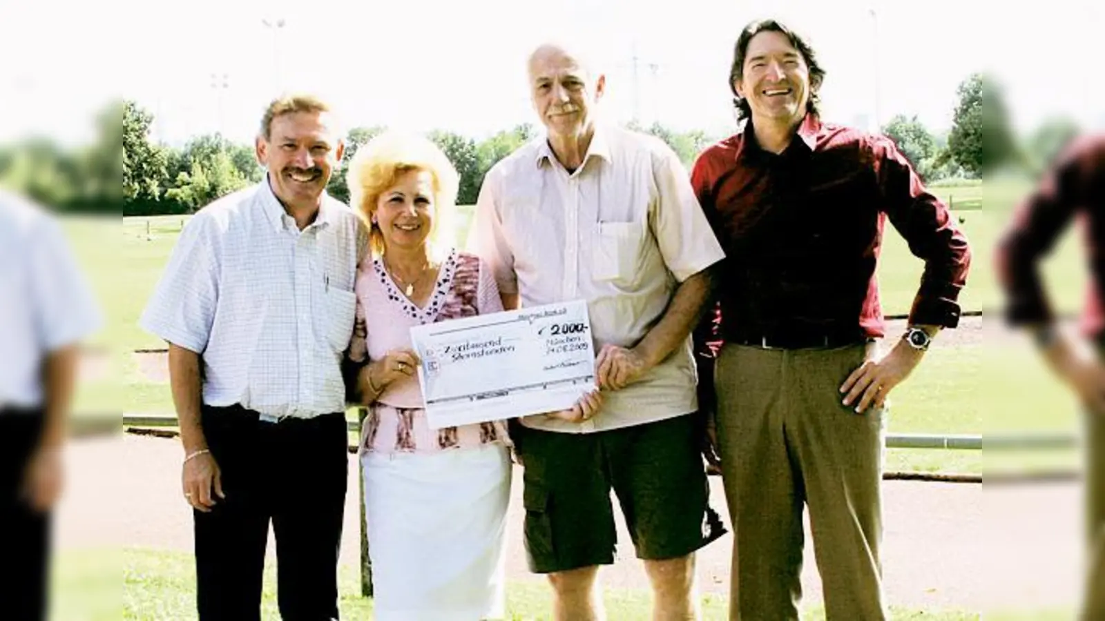 Joachim Horn, Erika Fellner, Bernd Walter und Ernst Kreisl (v. li.) bei der Scheckübergabe.	 (Foto: VA)