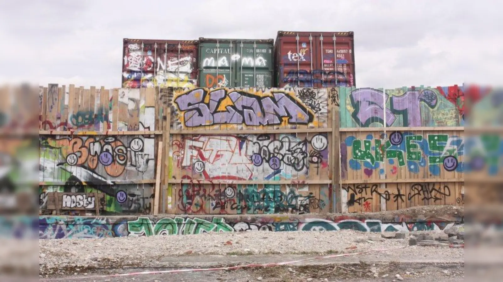 „Niemandsland” Viehhofgelände. Kann die Freifläche in Sendling ersetzt werden? (Foto: job)