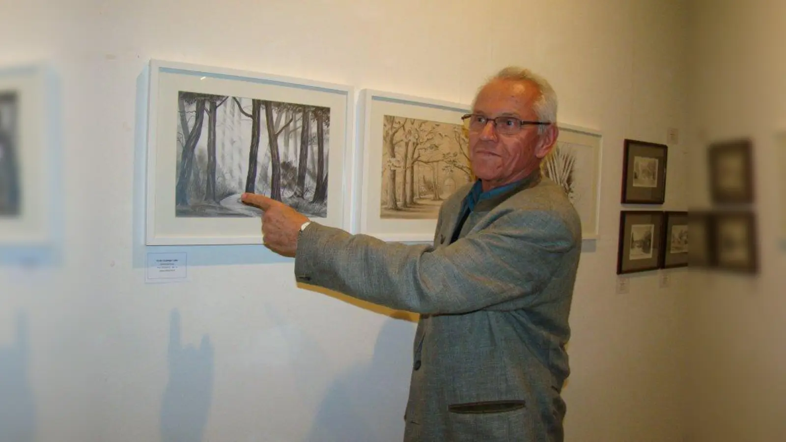 Helmut Blümel findet seine Motive in Aubing und Umgebung. (Foto: pst)