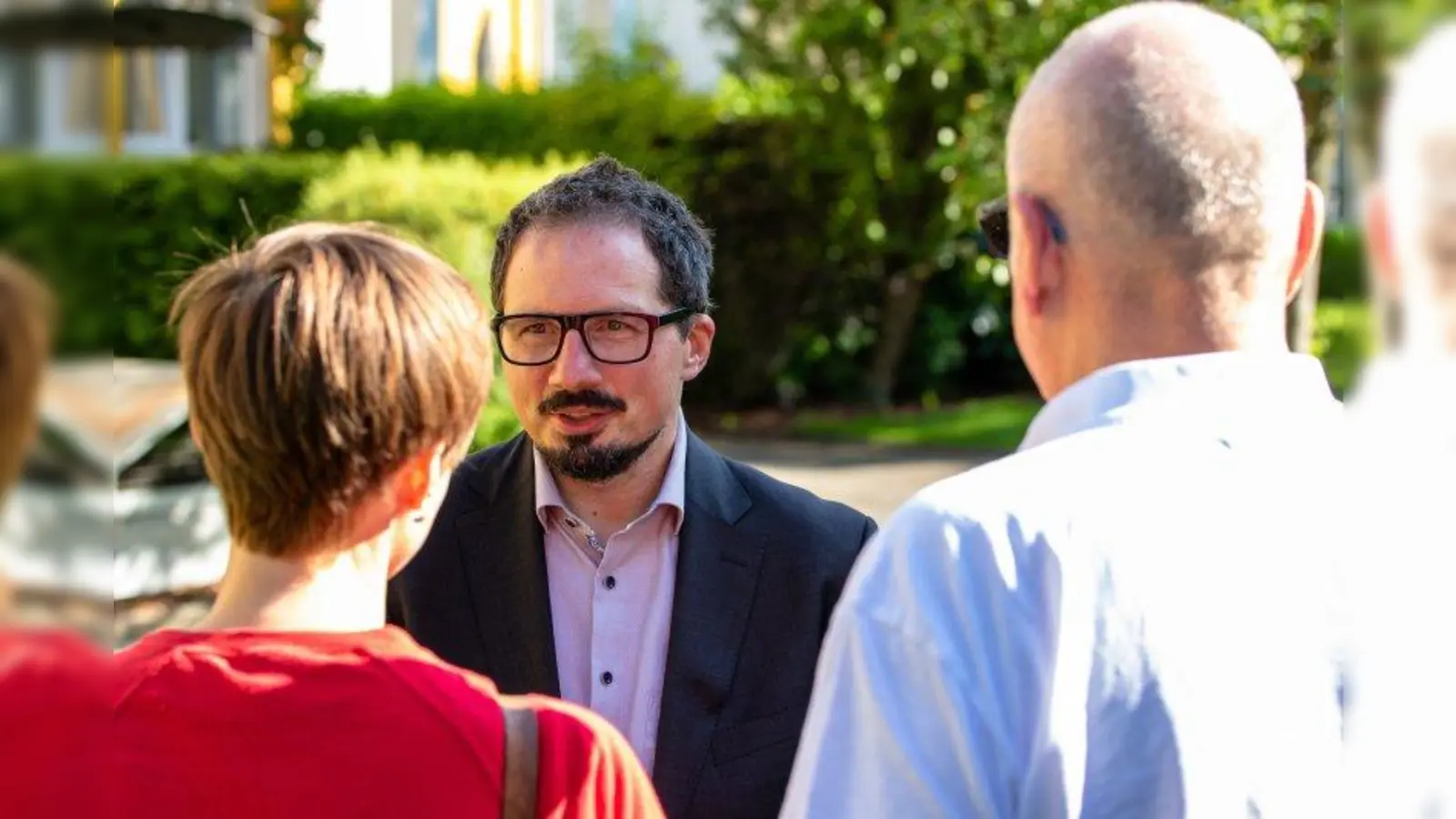 Bernhard Goodwin ist ein neugieriger Mensch. Wenn er mit anderen Bürgern redet, gilt für ihn dasselbe wie bei der Arbeit als Wissenschaftler: Gut ist, wenn man Wissen in Taten umsetzen kann. (Foto: pr)