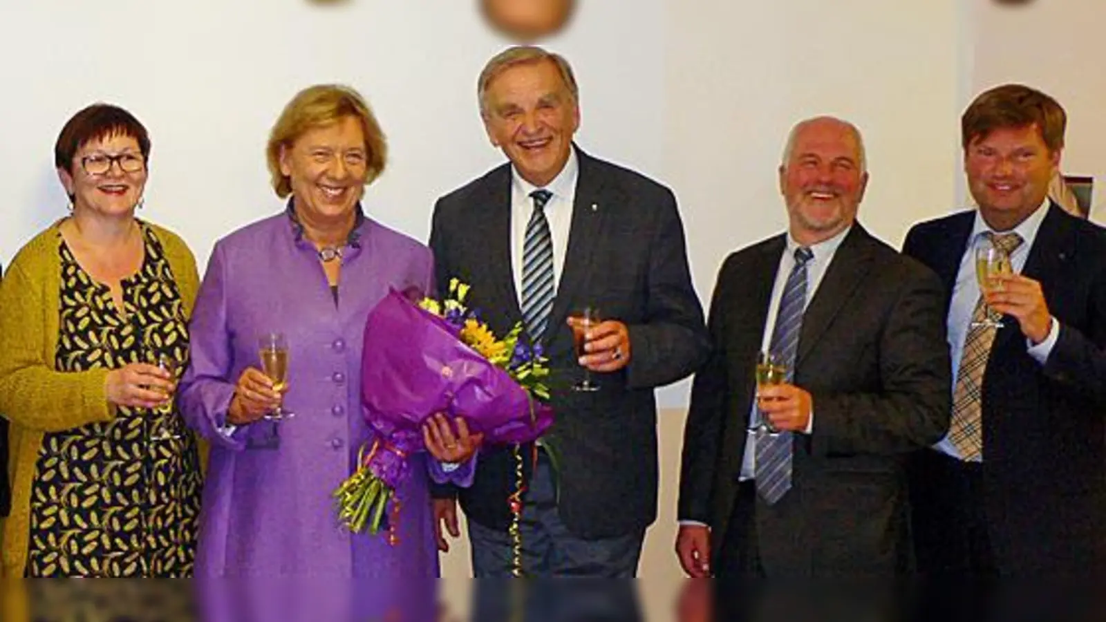 Der neue Vorstand (von links nach rechts): Ingeborg Oberst (stv. Vorsitzende), Johanna Rumschöttel (Vorsitzende), Wolfgang Franz, Ulrich Scharnagl (stv. Vorsitzender), Peter Puhlmann (Geschäftsführer). 	 (Foto: privat)
