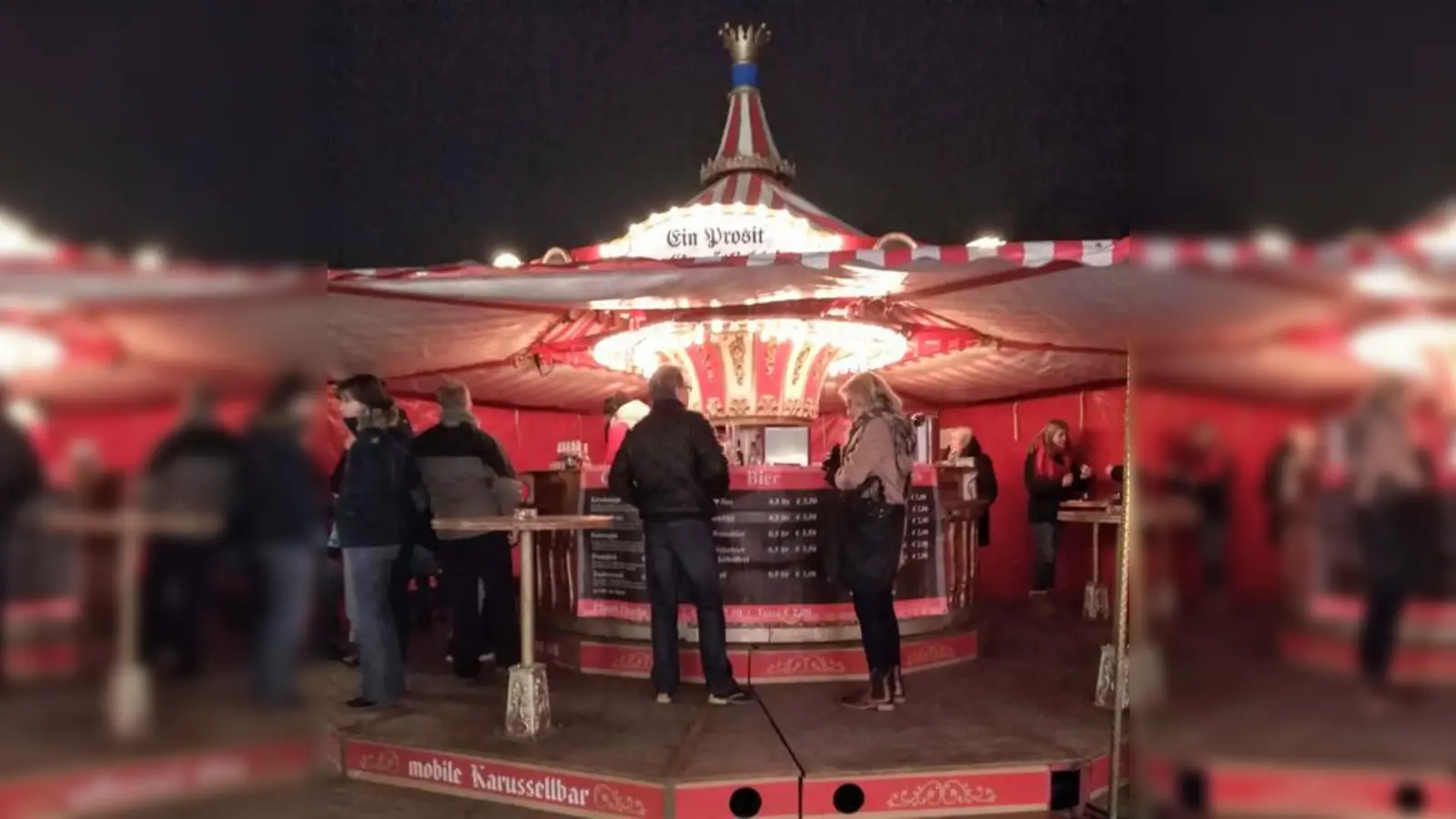 Beim Weihnachtszauberwald 2018 können Sie zwischen 25 verschiedenen Glühweinen mit und ohne Alkohol wählen. Da ist für jeden Geschmack etwas dabei.  (Foto: ahi)