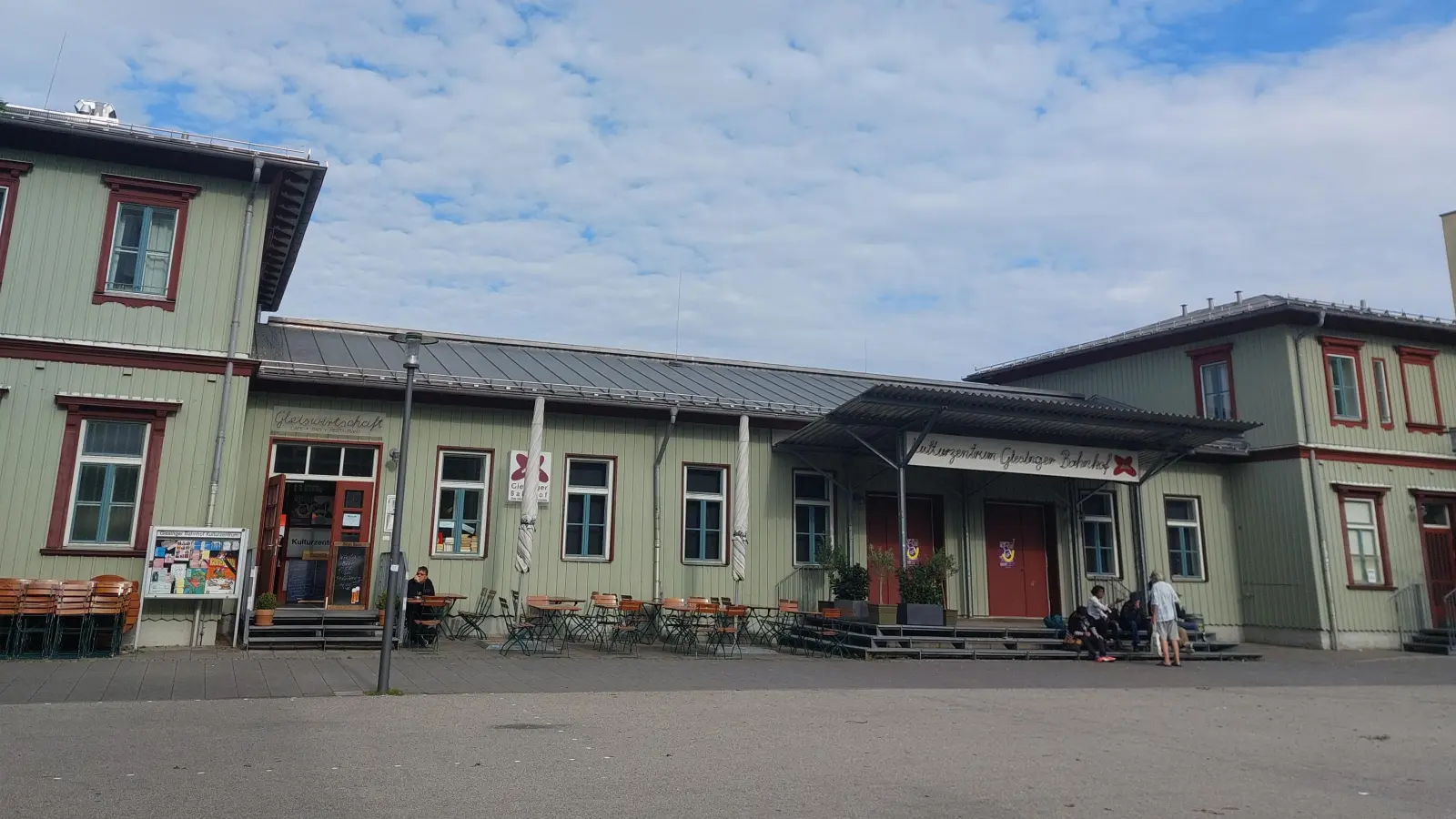 Das Kulturzentrum Giesinger Bahnhof ist Schauplatz einer Filmvorführung mit Benefizgedanken. (Archivbild: bas)
