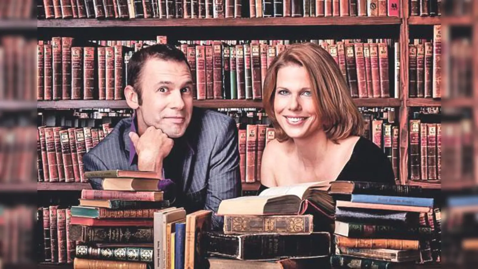 Petra Papke und Tobias Öller sind mit der Lesebühne wieder zu Gast in Holzkirchen.	 (Foto: VA)