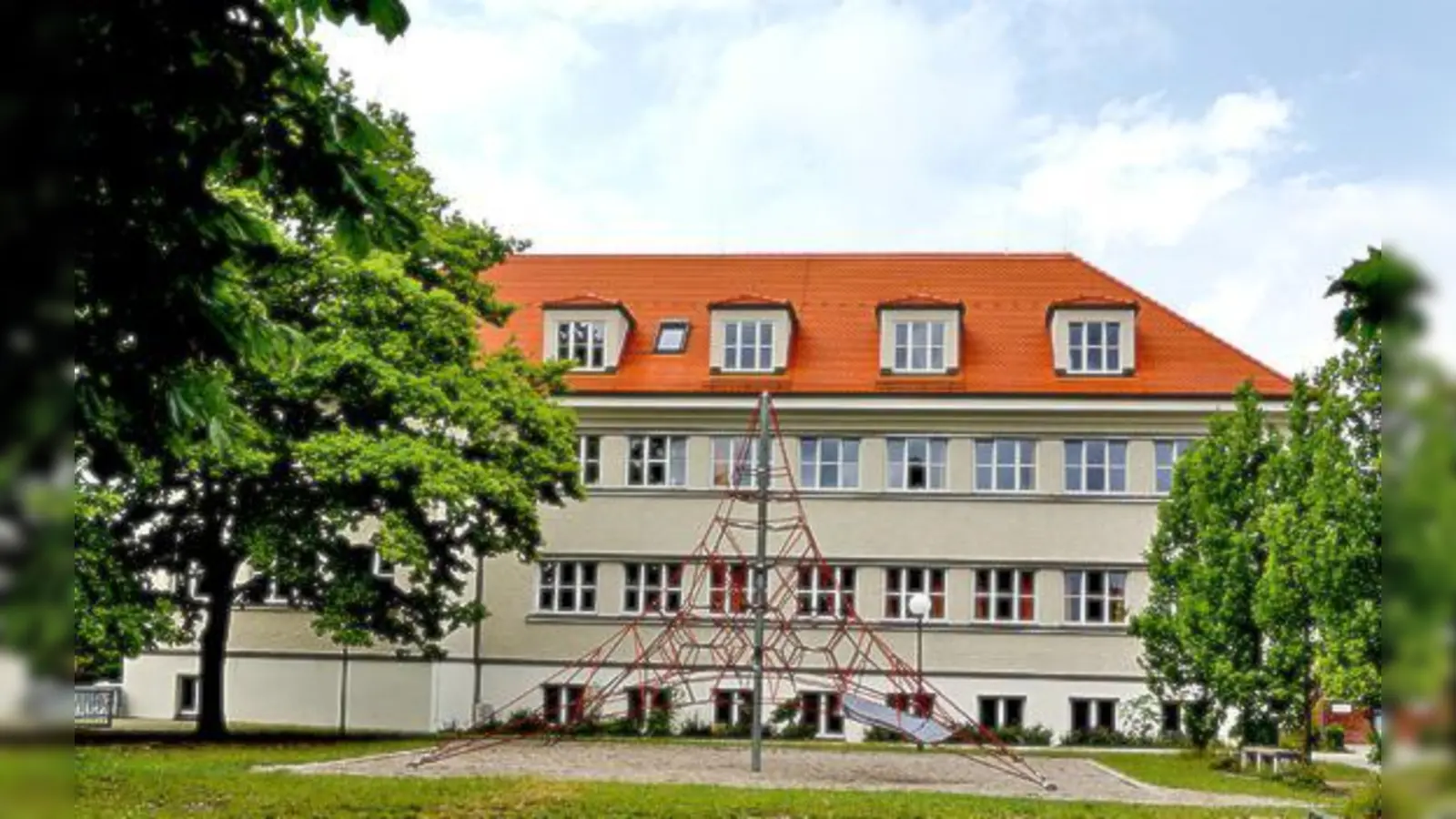 Die Grundschule Neubiberg feiert heuer ihren 85. Geburtstag.	 (Foto: Boschert)