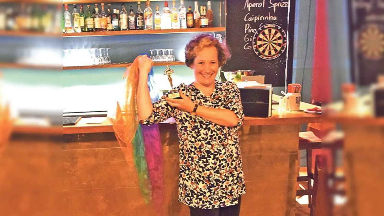 Renate Scholz von der Gymnastikabteilung des ESV München Ost freut sich über den Sonder-Oskar.	 (Foto: privat)