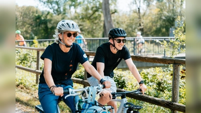 So macht Stadtradeln richtig Spaß: Auf schönen Strecken entspannt in die Pedale treten und dabei viel Neues erfahren.  (Foto: Mobilitätsreferat München/ Schumann)