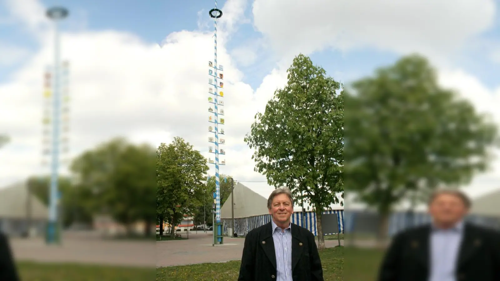 Alois Lang, Vorsitzender des Gesamtvereins, vor dem Moosacher Maibaum.	 (Foto: Julia Stark)