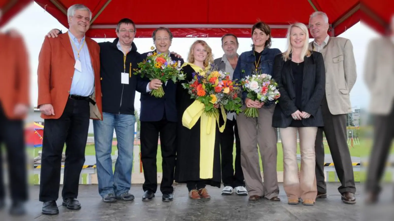 Zur Eröffnung erschienen u.a. Dr. Walter Klein (BA 4), Stadtrat Christian Müller, Stadtrat Marian Offman, Münchner Kindl Jana Kehl, Günter Knoll (Hinterhof.kultur), Claudia Stamm (MdL), Anna Seliger (Projektleiterin LILALU) und Werner Dunzinger (ESV). (Foto: pi)