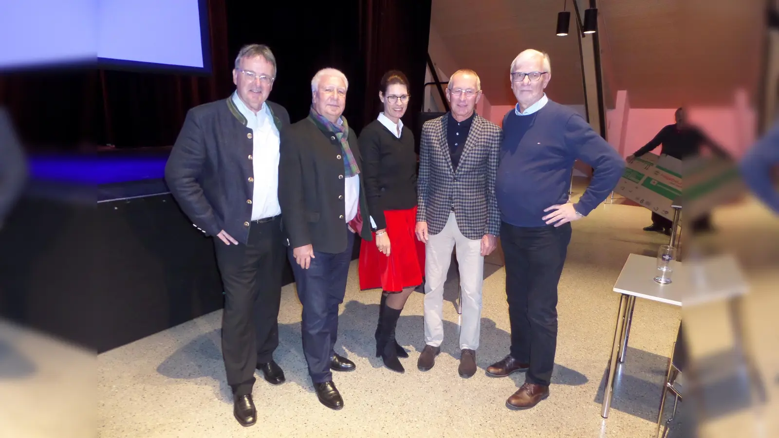 Der alte und neue Vorstand: Thomas Gmach, Giselher Wagner, Beate König, Manfred Santer und Alexander Wunschheim (von links).  (Foto: Adrian Sapia)