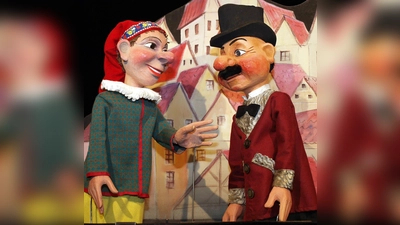 Das lustige Stabpuppenstück dürfte auch schon die kleineren Zuschauer begeistern. (Foto: Klick-Klack-Theater)