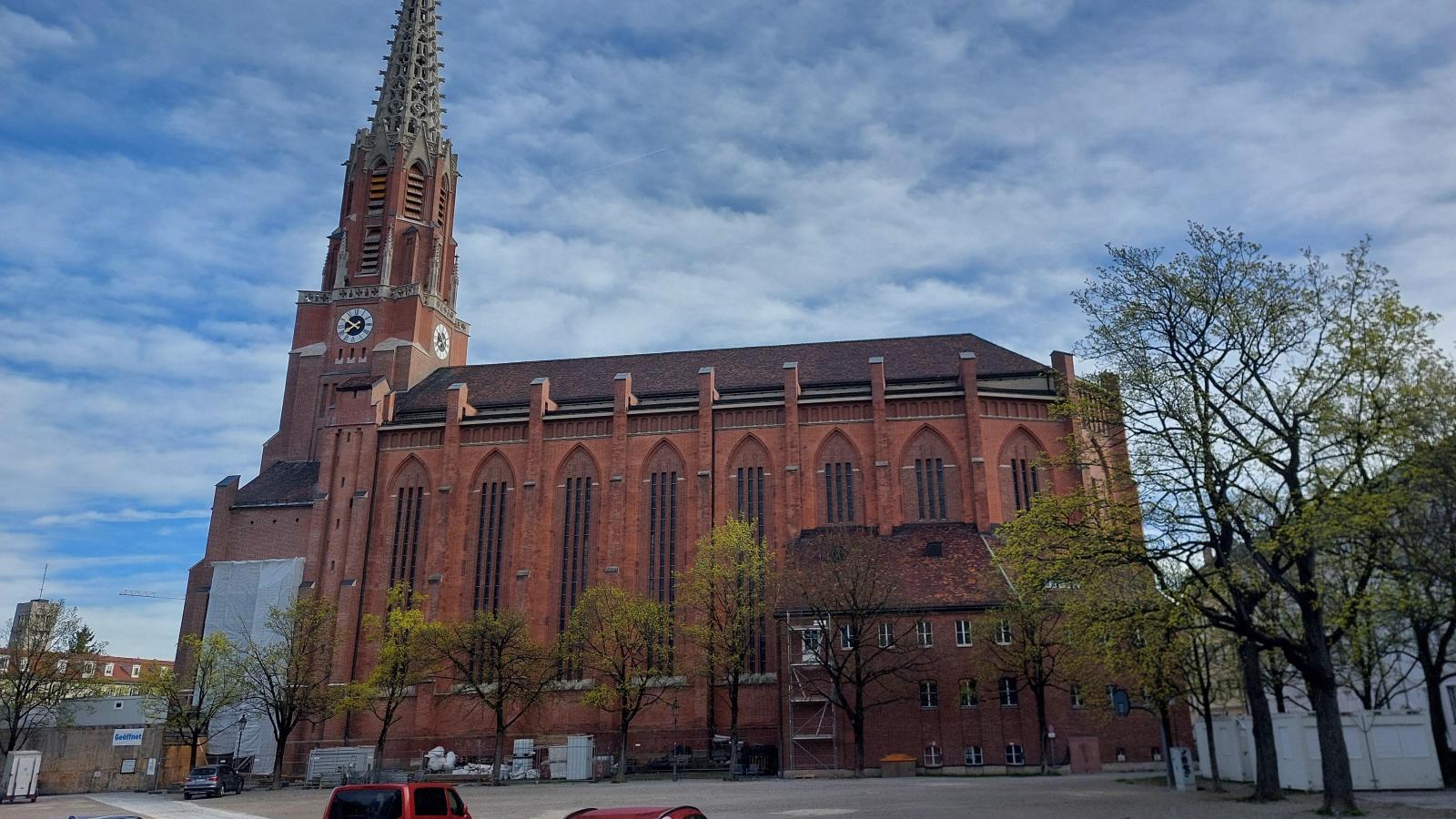 Zur-Auer-Jakobidult-Orgelkonzerte-in-der-Mariahilfkirche