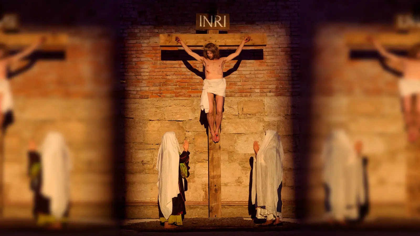 Auch das Theaterstück „Passion” endet mit der Kreuzigung Jesu. (Foto: Noah Cohen)