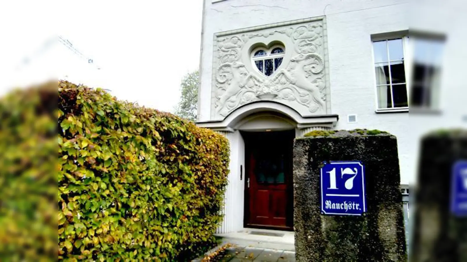 Mithilfe von SteG sollen die Konflikte rund um die Jugendstilvilla der Corps Bavaria in Bogenhausen gelöst werden.  (Foto: ikb)