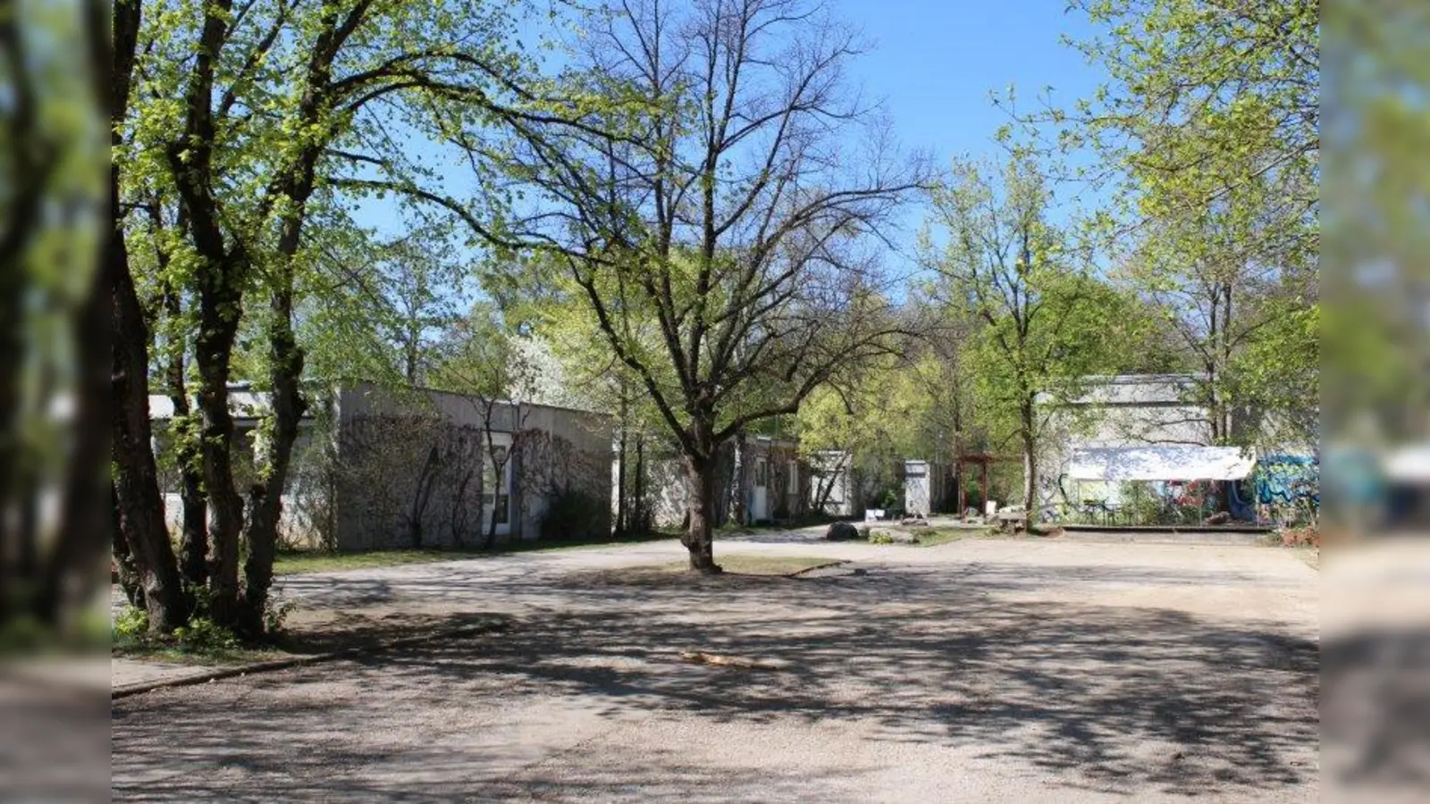 Die Montessorischule am Willi-Gebhardt-Ufer liegt im Olympiapark. (Foto: sb)