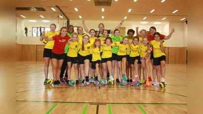 Hatten Grund zur ausgelassenen Freude: die weibliche D-Jugend. (Foto: Verein)