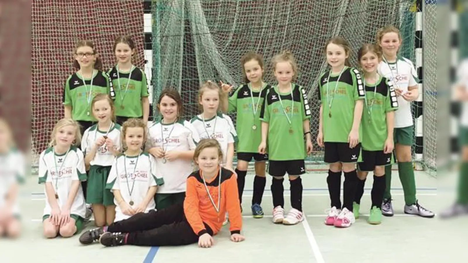 Auch die F-Jugend schlug sich beim heimischen Turnier wacker und hatte viel Spaß am Spiel.  (Foto: VA)