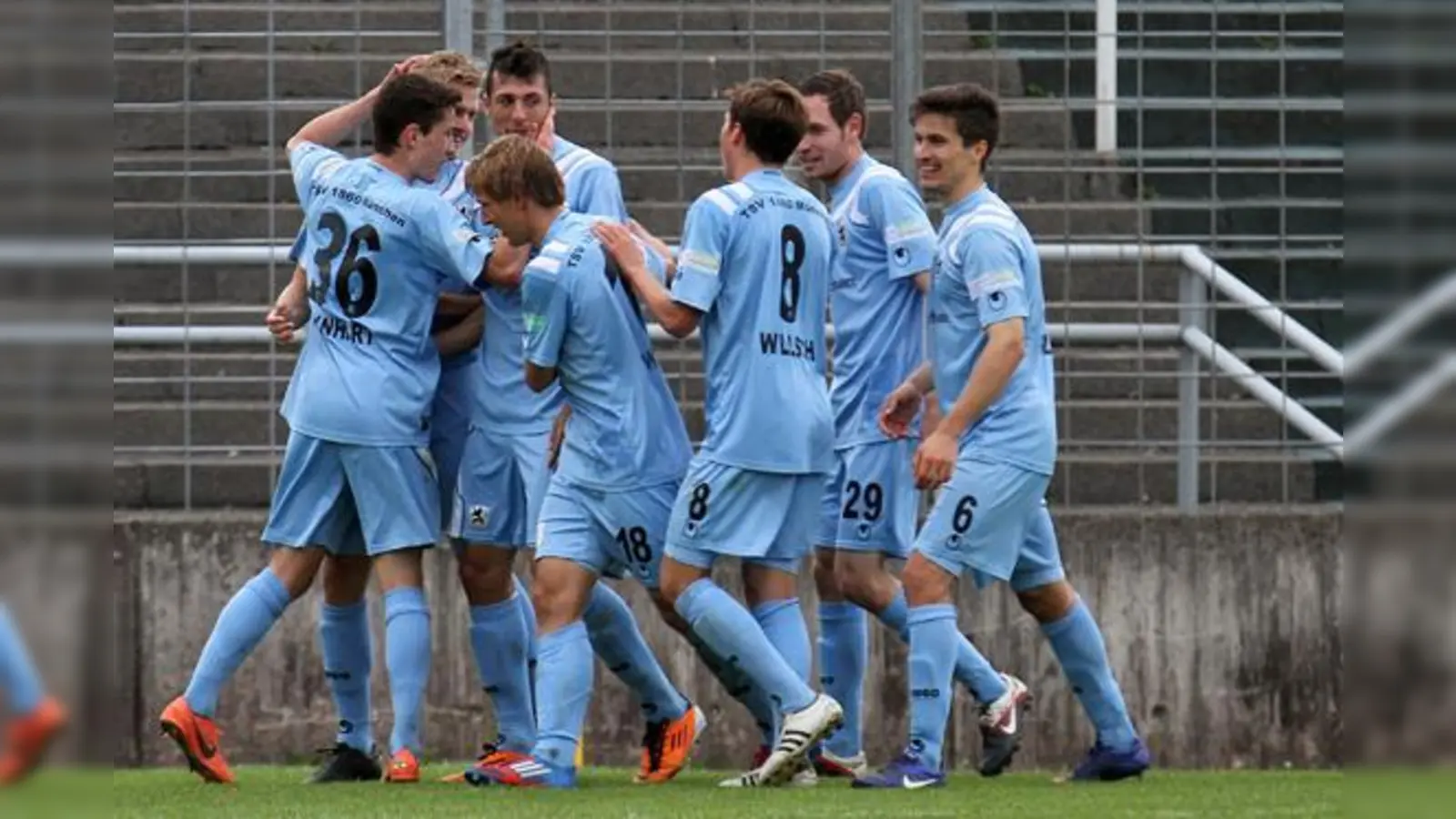 Freude über den neunten Saisonsieg: Die U23-Löwen.  (Foto: A. Wild)