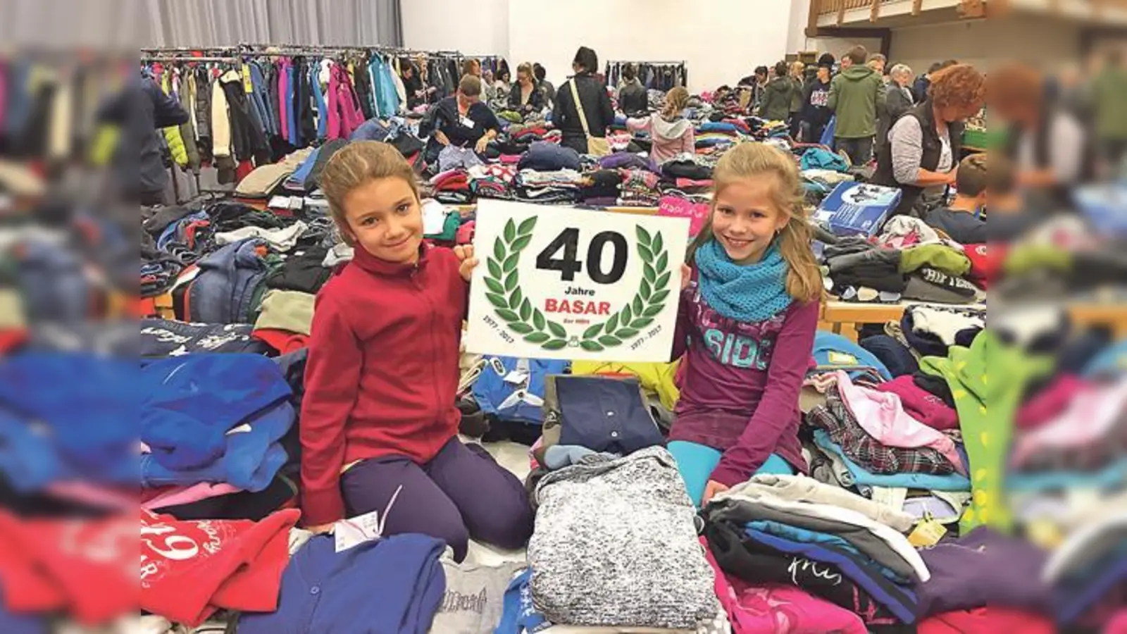 Das Team der Nachbarschaftshilfe Unterhaching freut sich schon auf seinen Jubiläumsbasar.	 (Foto: VA)