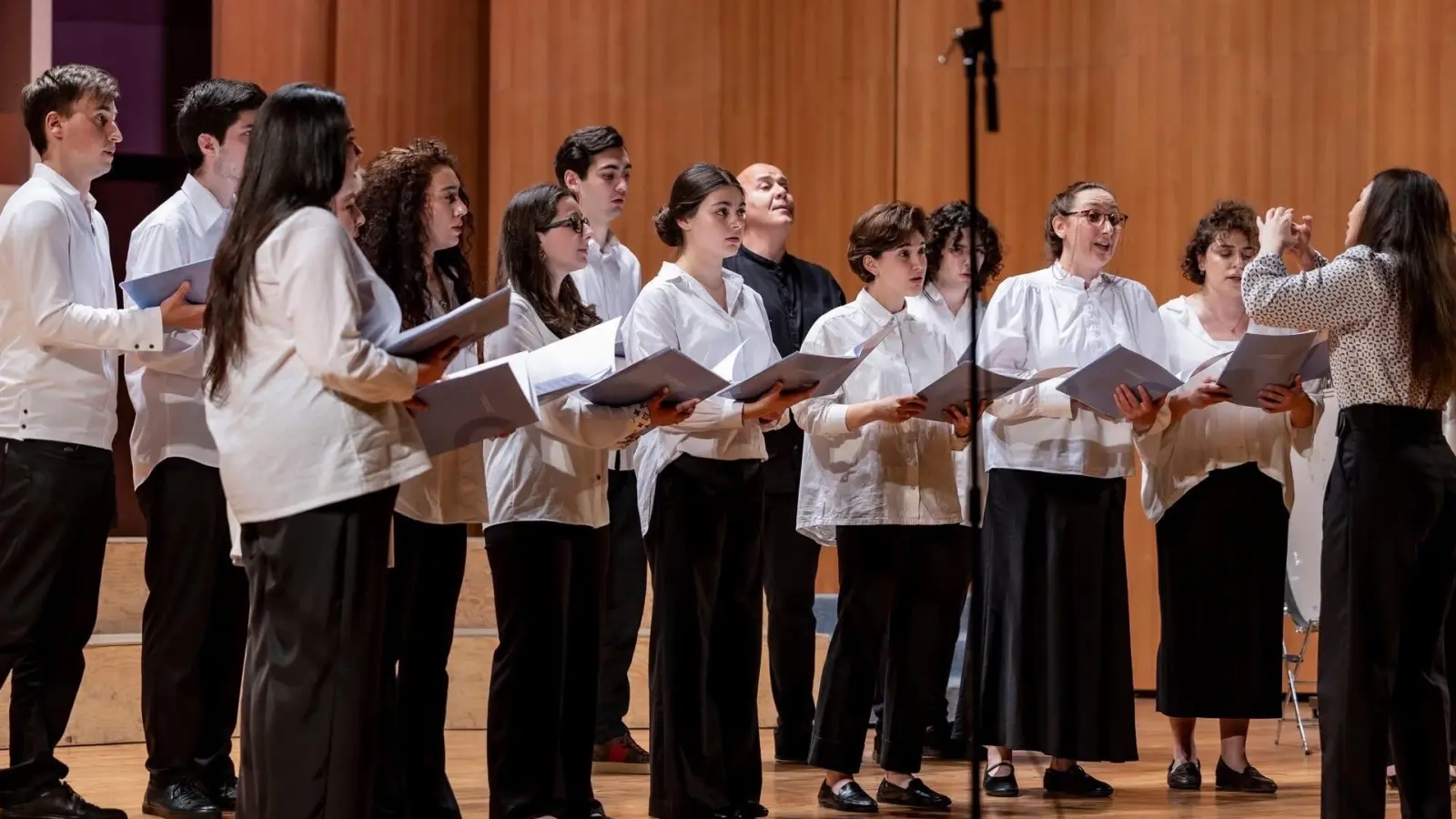 Der Kammerchor „colors of the voice” aus Tiflis macht eine Chorreise durch Deutschland. (Foto: colors of the voice)