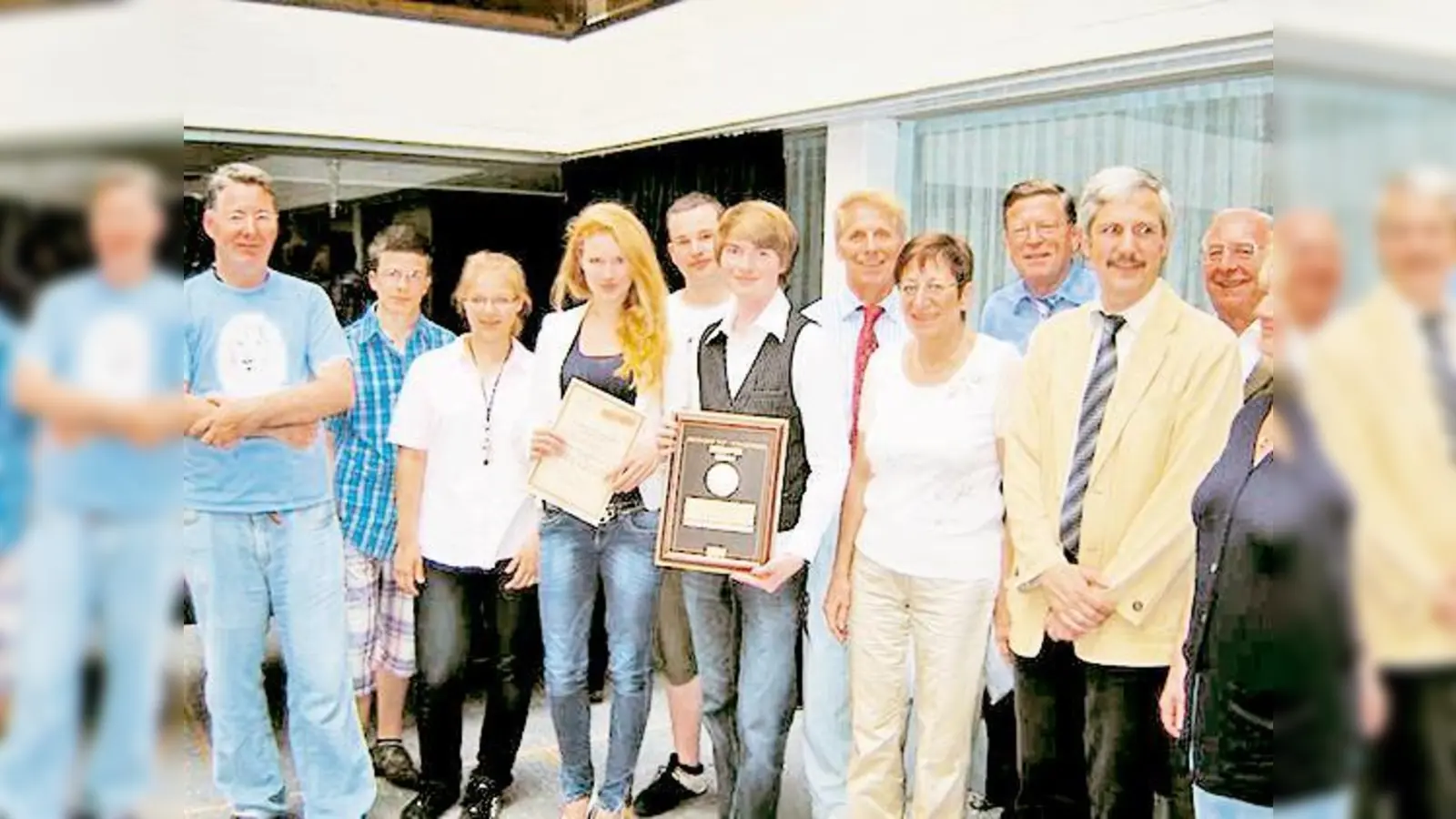 Von links: Walter Rädler, Nikolas Galensowske, Caroline Lösch, Viktoria Zacherl, Andi Hammerschick, Daniel Brinkmann, Günter Lenz, Wolfgang Will, Helmut Stadler, Gert Gietl und Petra Tränkel.  (Foto: Privat)