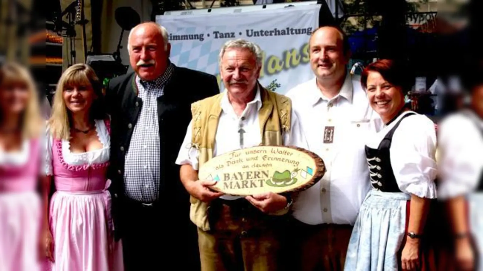 Die Landtagsabgeordnete Diana Stachowitz (im Foto re.) und die Stadträtin  Gabriele Neff freuen sich mit den Veranstaltern über das Jubiläum.	 (Foto: sb)
