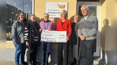 Große Freude beim Hospizverein: Die Spende soll für Fortbildungen und Supervisionen verwendet werden. (Foto: Abgeordnetenbüro)