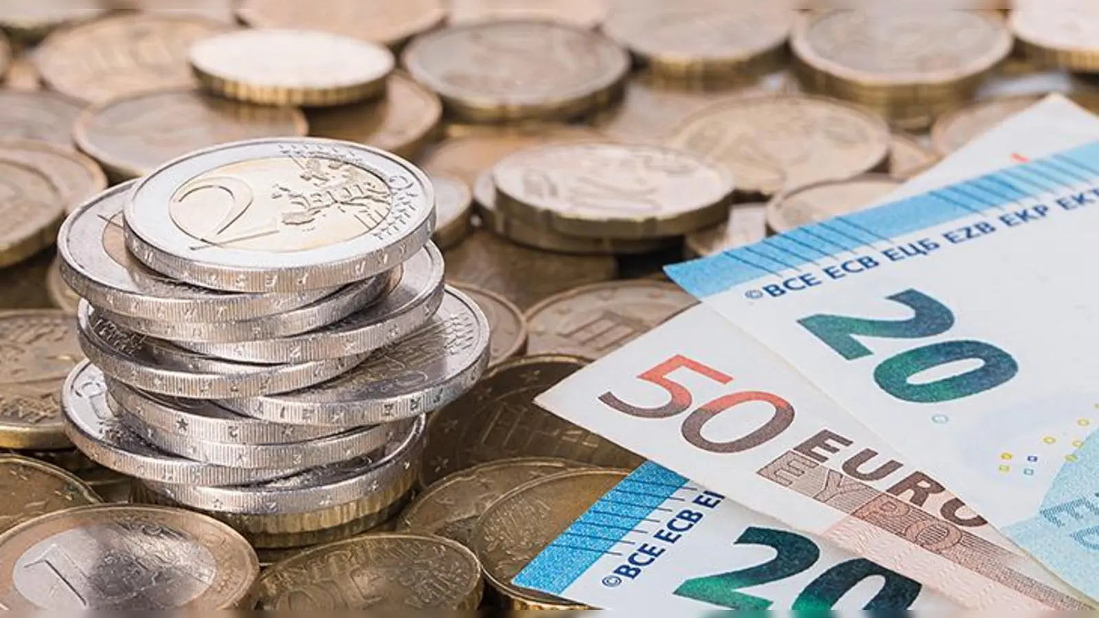 Im bundesweiten Vergleich sind die tariflichen Ausbildungsvergütungen in Deutschland im vergangenen Jahr im Vergleich zu 2019 im Durchschnitt um 2,6 Prozent gestiegen. (Foto: BIPP, V.Poth – Fotolia.de)