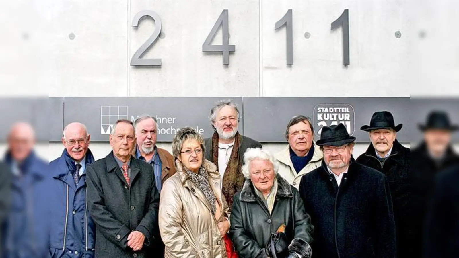 Kandidieren für den Seniorenbeirat (von links): Manfred Fasser, Günter Stelzer, Hans-Joachim Wiegand, Margarete Jackermeier, Stadtrat Dr. Reinhard Bauer, Dr. Heide Wenzl, Lutz Schumacher, Detlef Ohler und Uwe Jürgens.	 (Foto: ws)