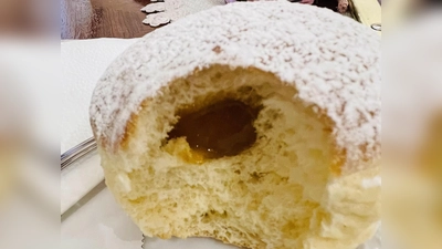 Es werden auch noch süße Spenden für die Faschingsparty in Neuperland gesucht. (Foto: hw)